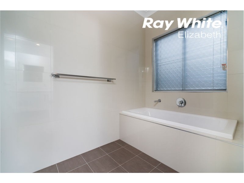 4 Eyre Circuit, Penfield SA 5121