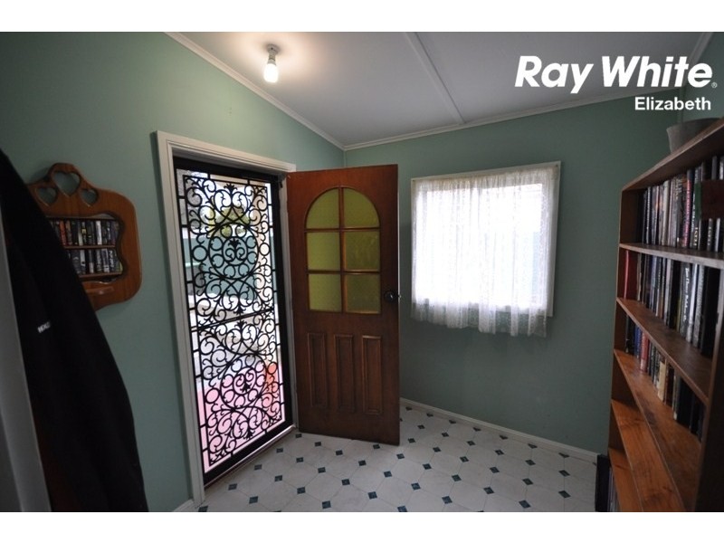 10 Manningford Road, Elizabeth South SA 5112