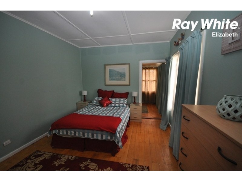 10 Manningford Road, Elizabeth South SA 5112