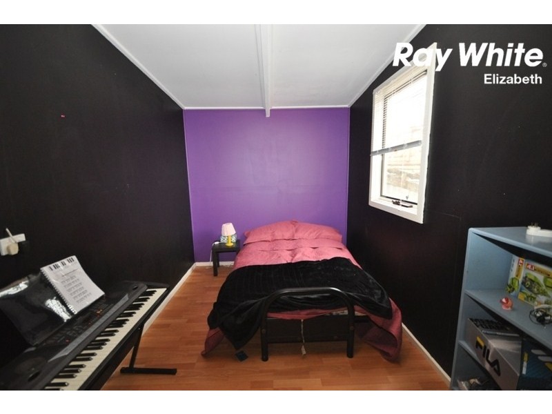 10 Manningford Road, Elizabeth South SA 5112