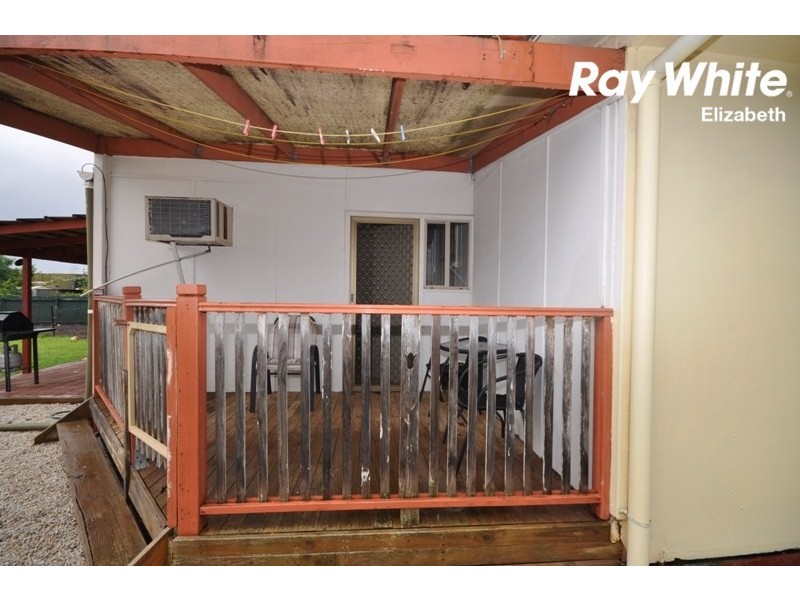 10 Manningford Road, Elizabeth South SA 5112