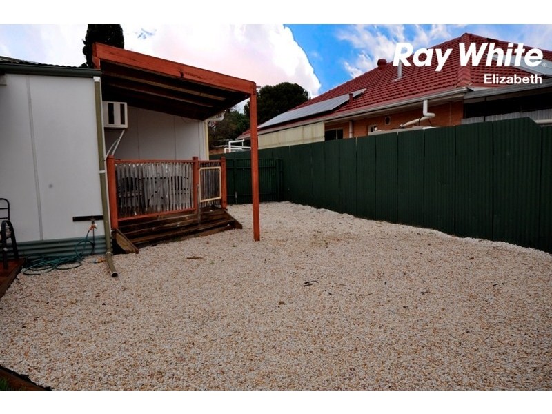 10 Manningford Road, Elizabeth South SA 5112