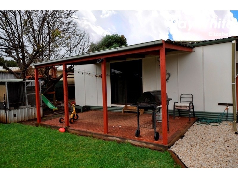 10 Manningford Road, Elizabeth South SA 5112