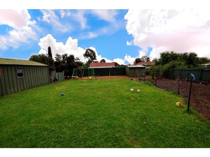 10 Manningford Road, Elizabeth South SA 5112