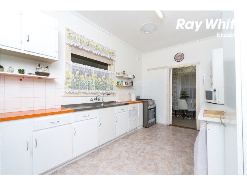 56 Hamblynn Road, Elizabeth Downs SA 5113