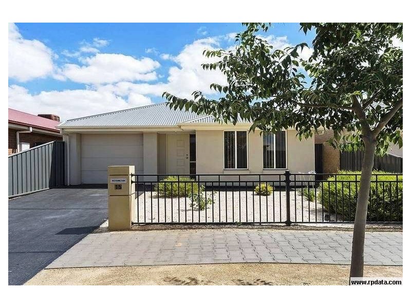 15 Saint Germain Ave, Andrews Farm SA 5114