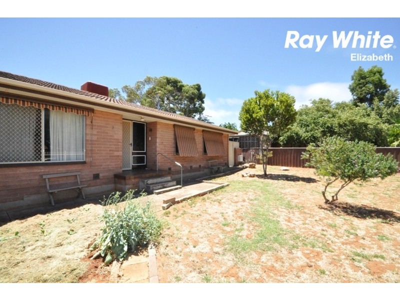 7 Preston Street, Elizabeth Downs SA 5113