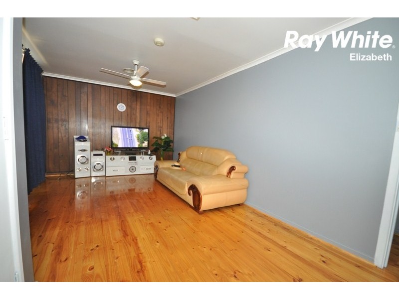 7 Preston Street, Elizabeth Downs SA 5113