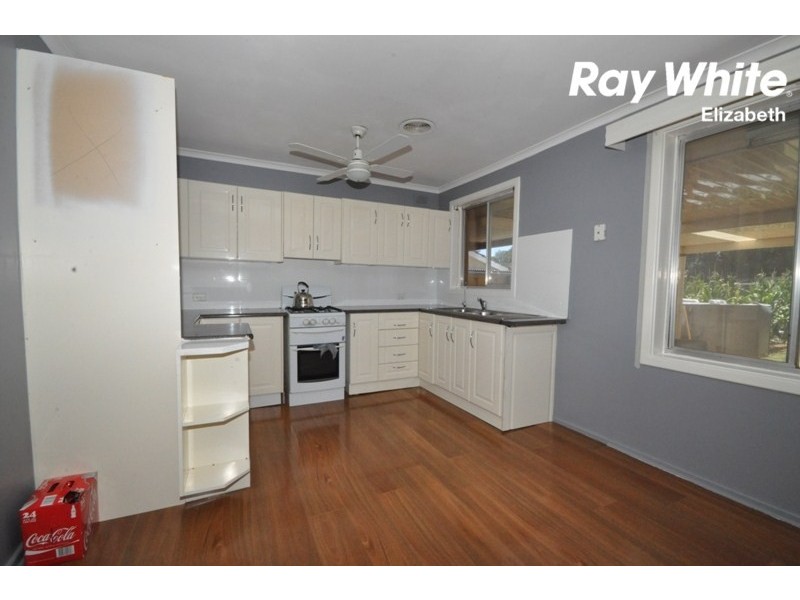 7 Preston Street, Elizabeth Downs SA 5113