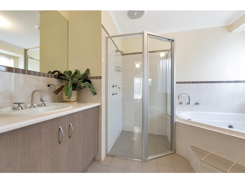 133 President Avenue, Andrews Farm SA 5114