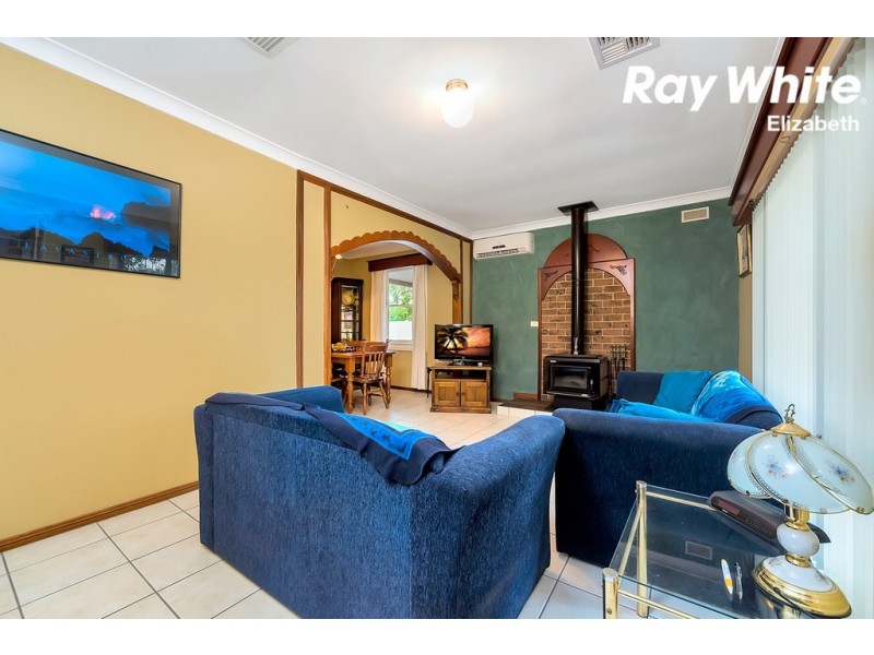 4 Karong Avenue, Brahma Lodge SA 5109