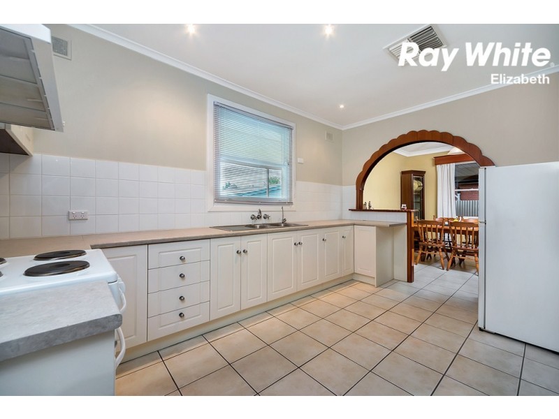 4 Karong Avenue, Brahma Lodge SA 5109