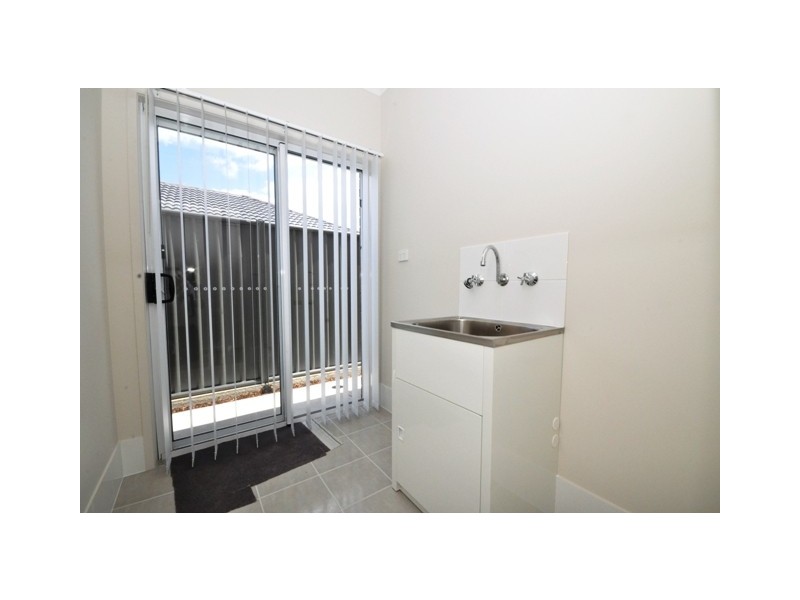 7 Lomandra Cres, Hillbank SA 5112