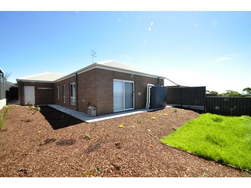 7 Lomandra Cres, Hillbank SA 5112