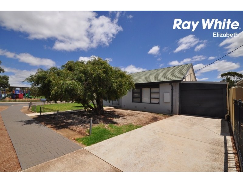 1 Saint Road, Smithfield Plains SA 5114
