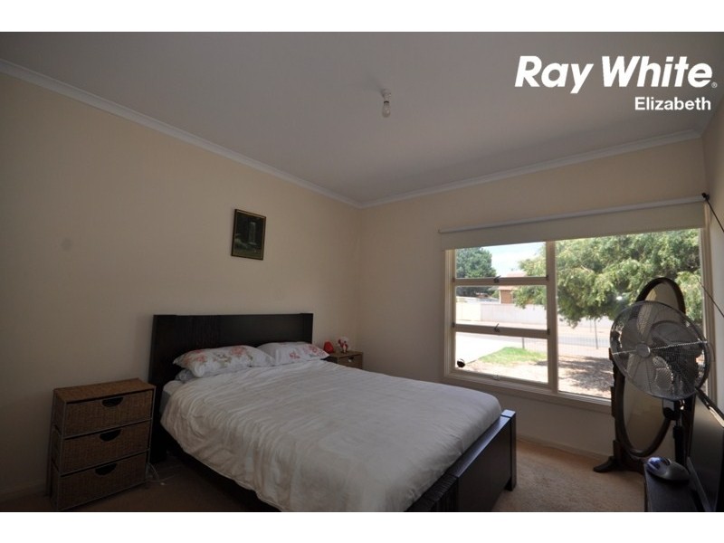 1 Saint Road, Smithfield Plains SA 5114