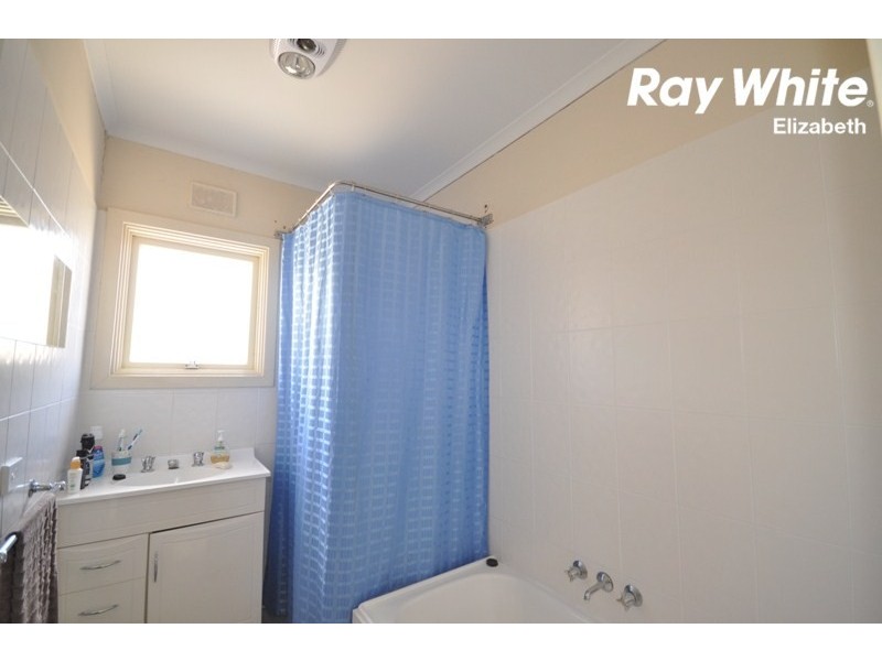 1 Saint Road, Smithfield Plains SA 5114