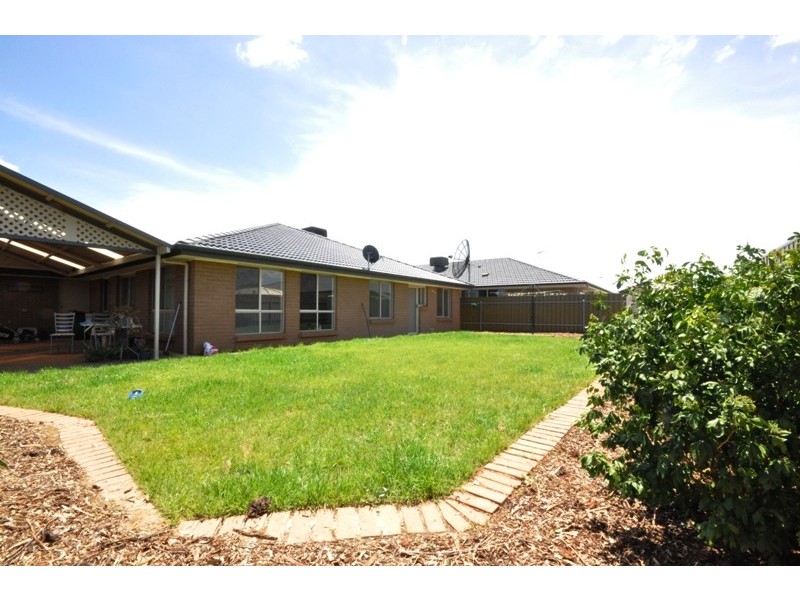 159 President Av, Andrews Farm SA 5114