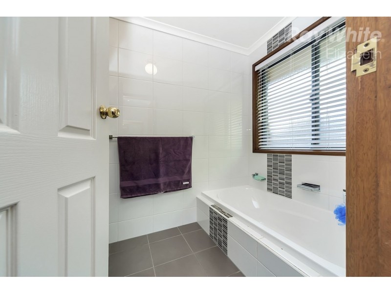 15 Mantua Ct, Greenwith SA 5125