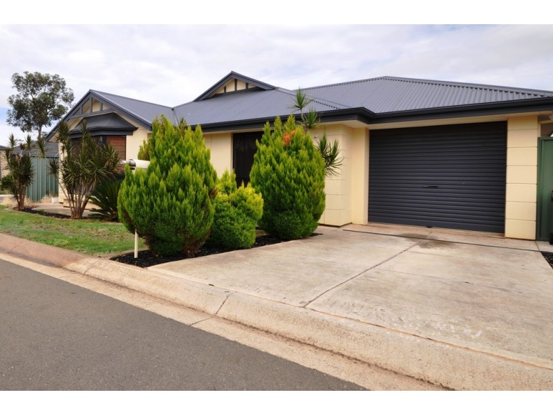 8 Dover Place, Elizabeth Park SA 5113