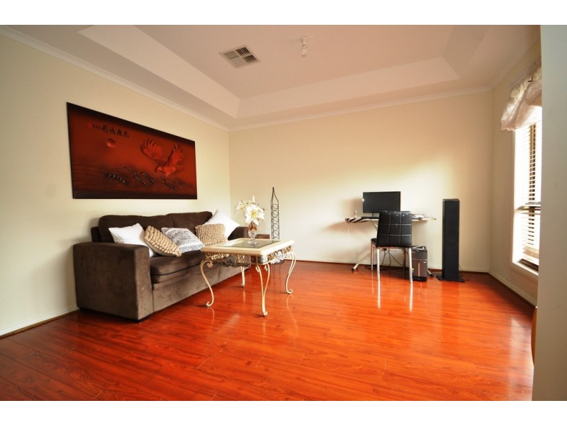 8 Dover Place, Elizabeth Park SA 5113