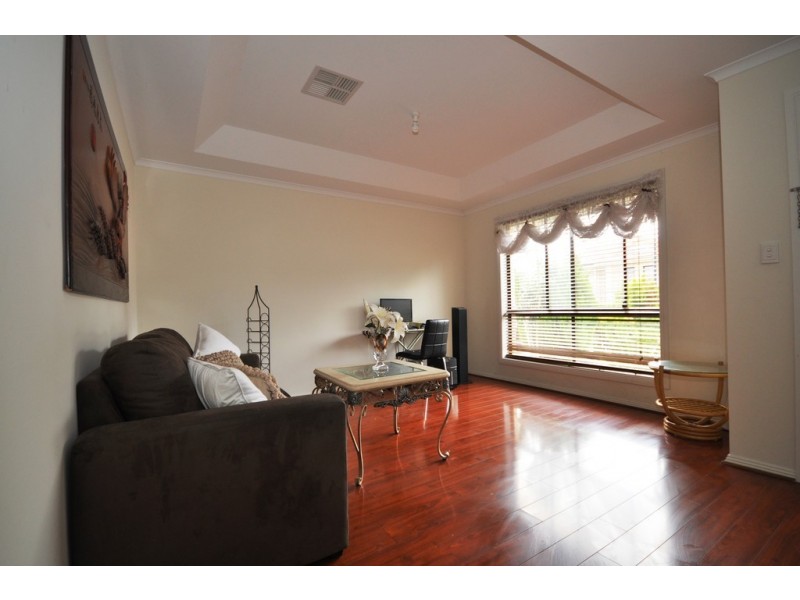 8 Dover Place, Elizabeth Park SA 5113