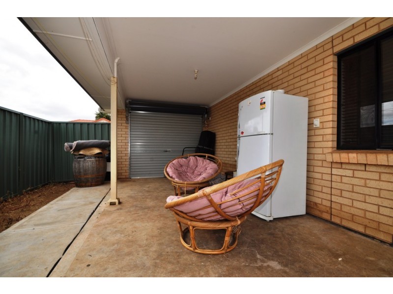 8 Dover Place, Elizabeth Park SA 5113