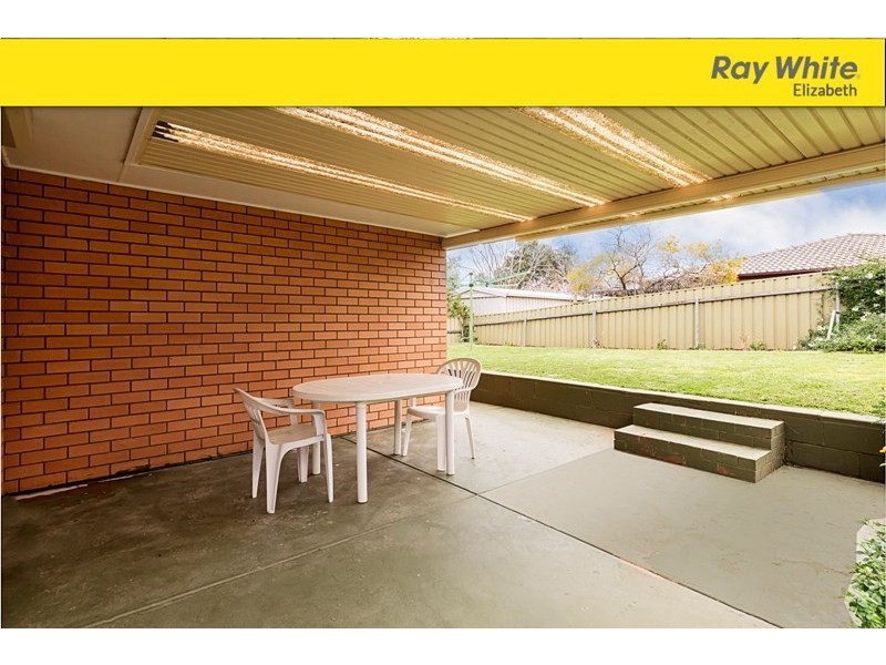 9 Scarborough Ct, Wynn Vale SA 5127