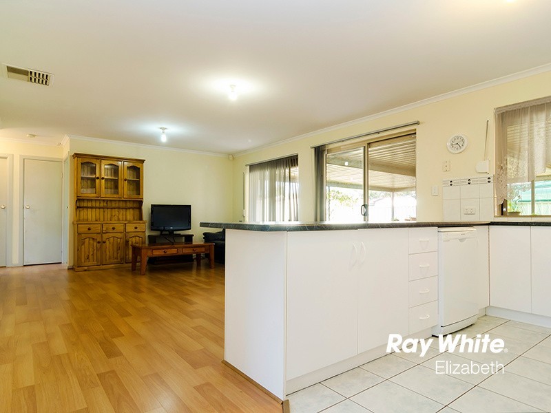 15 Castle Drive, Burton SA 5110