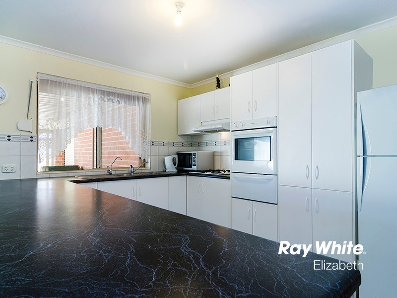 15 Castle Drive, Burton SA 5110