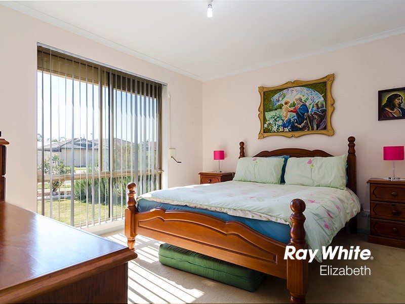 15 Castle Drive, Burton SA 5110