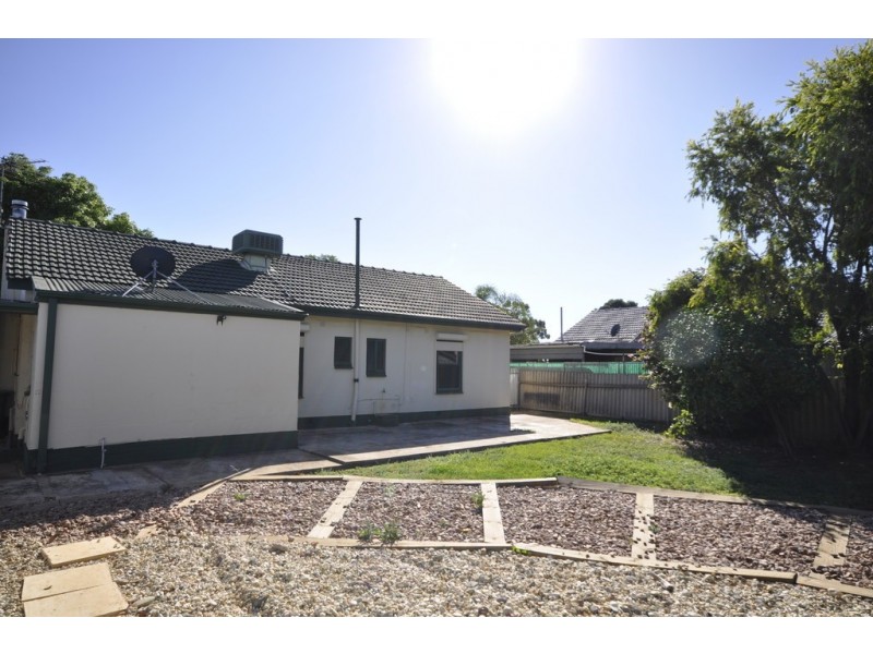 16 Afford Street, Elizabeth Grove SA 5112