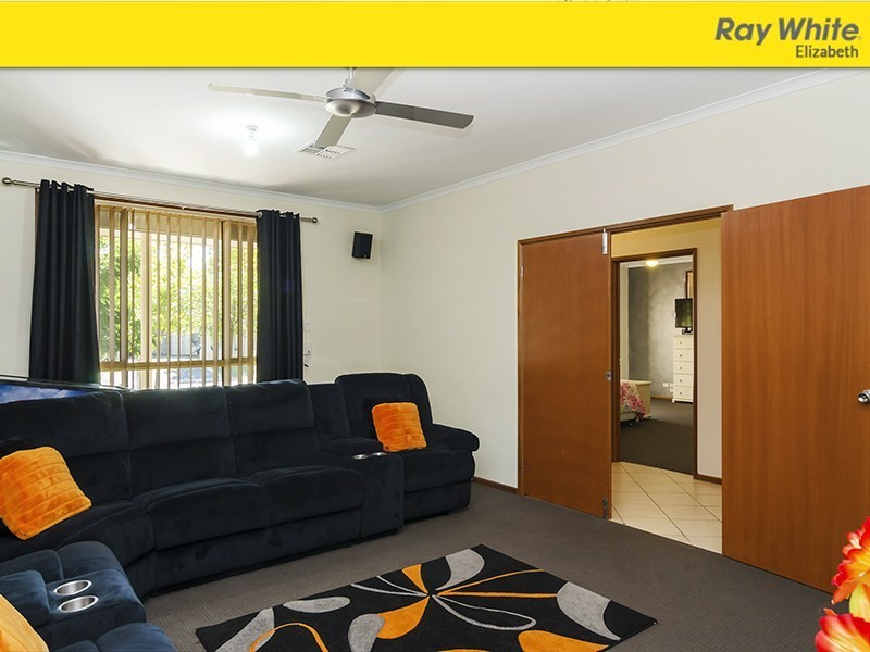 1 Gravity Grove, Munno Para West SA 5115