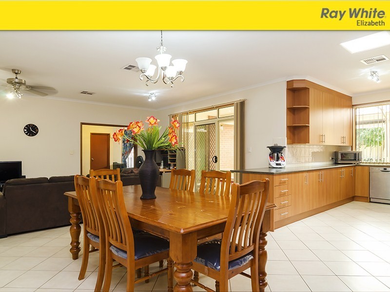 1 Gravity Grove, Munno Para West SA 5115