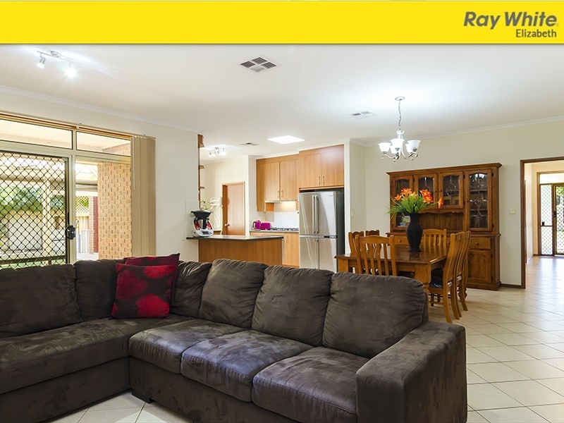 1 Gravity Grove, Munno Para West SA 5115