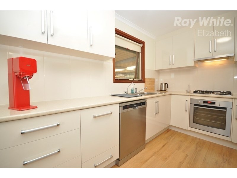 18 Tallara Crescent, Munno Para SA 5115