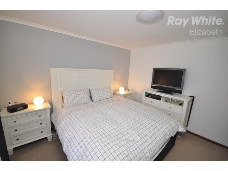 18 Tallara Crescent, Munno Para SA 5115