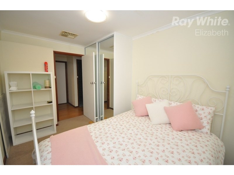 18 Tallara Crescent, Munno Para SA 5115