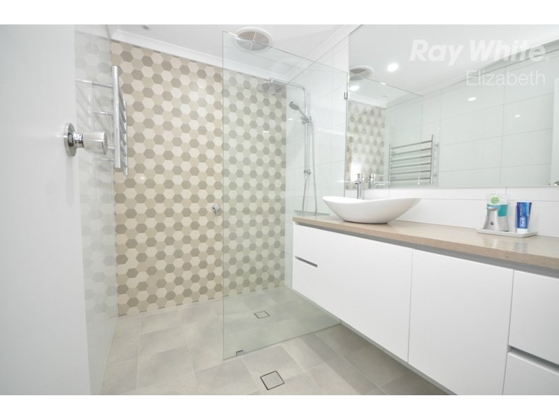 18 Tallara Crescent, Munno Para SA 5115