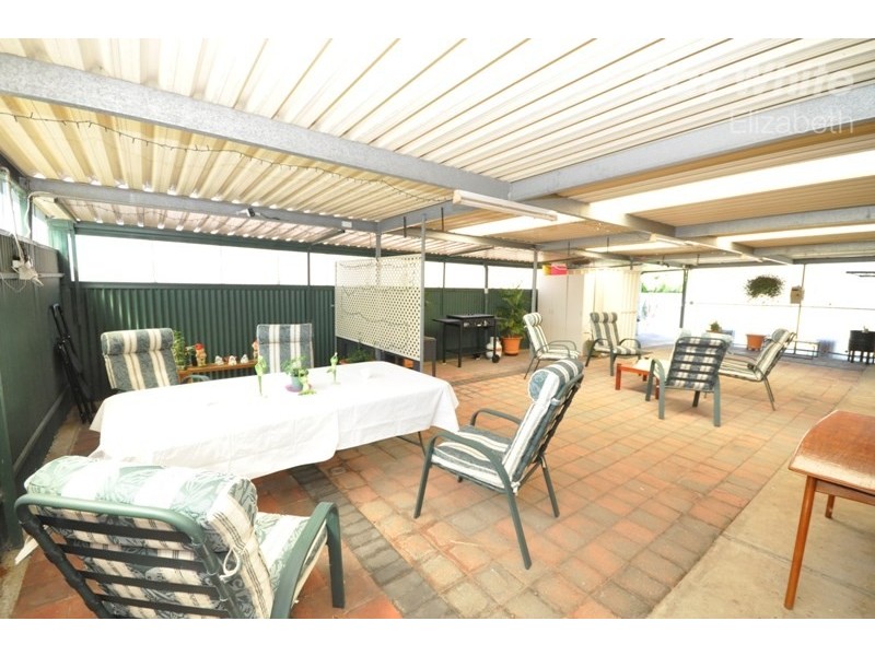 18 Tallara Crescent, Munno Para SA 5115