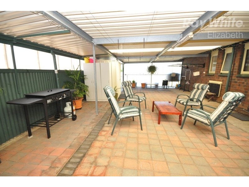 18 Tallara Crescent, Munno Para SA 5115