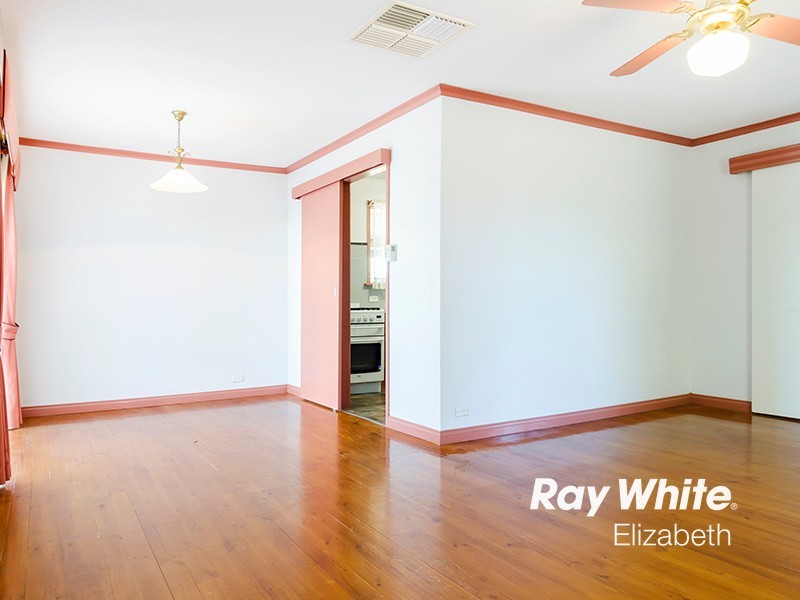 5 Hewish Crescent, Elizabeth Park SA 5113