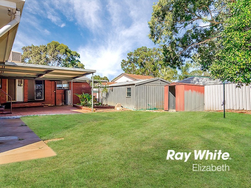 5 Hewish Crescent, Elizabeth Park SA 5113