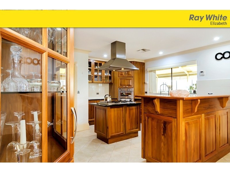 6 Yamba Court, Salisbury Heights SA 5109