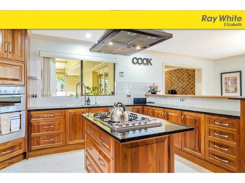 6 Yamba Court, Salisbury Heights SA 5109