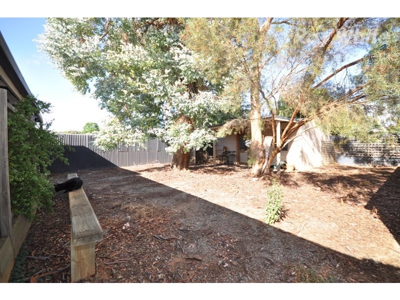 22 Shaftesbury Road, Elizabeth Vale SA 5112