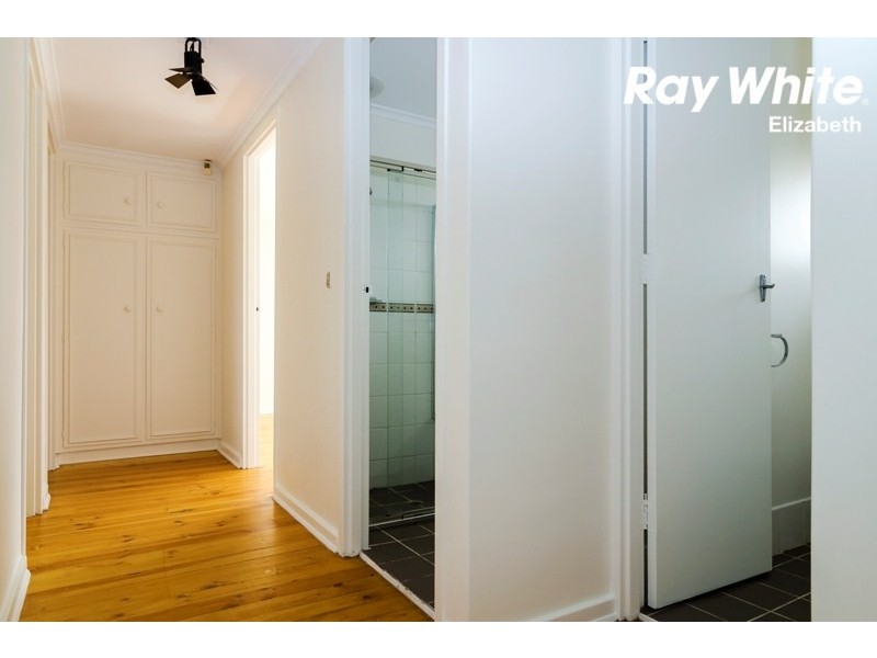 17 Coorong Crescent, Para Hills West SA 5096