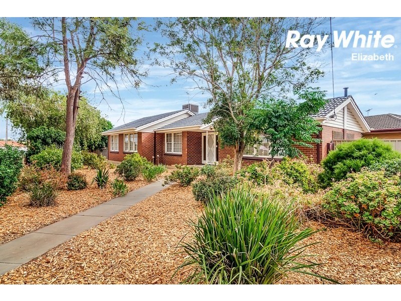 17 Coorong Crescent, Para Hills West SA 5096