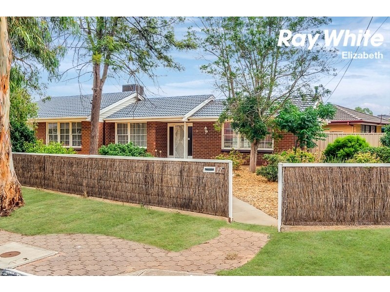 17 Coorong Crescent, Para Hills West SA 5096