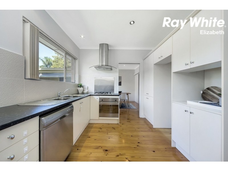 75 Northcote Drive, Para Hills West SA 5096